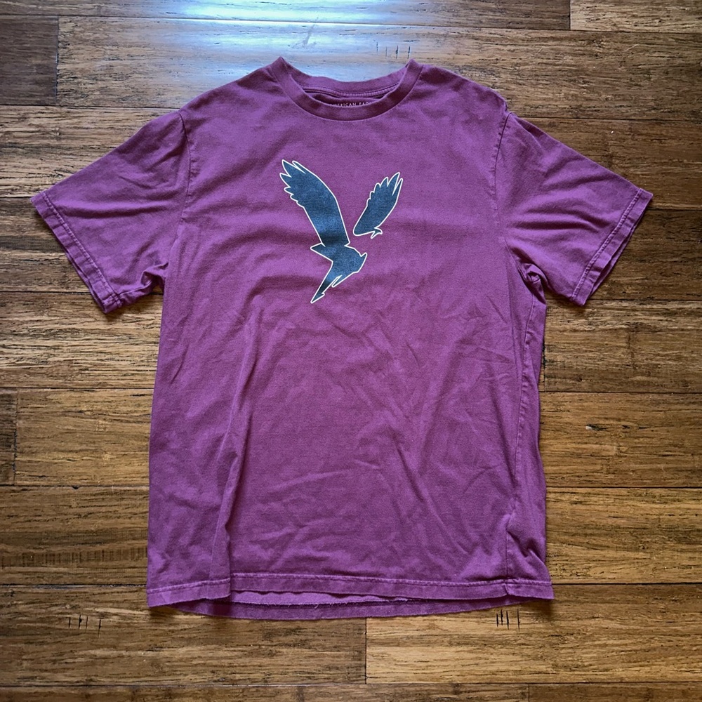 American Eagle tee